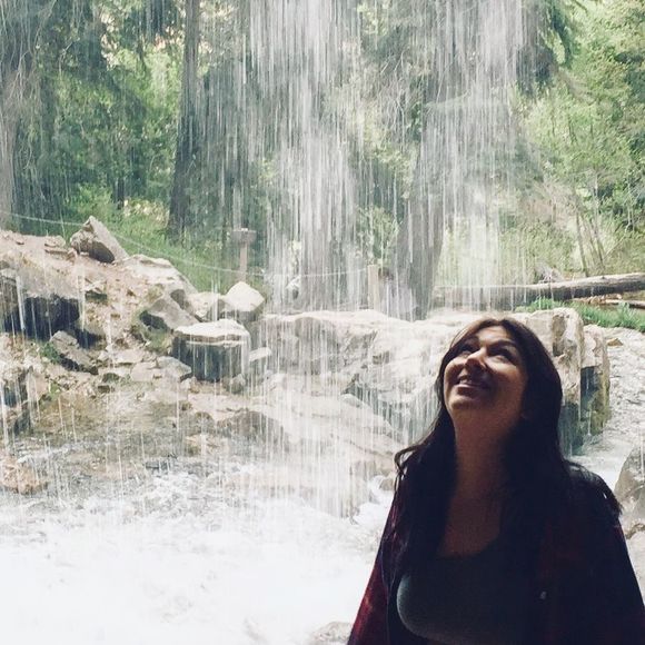 Meet your Posher, Lindsay - Picture 1 of 1